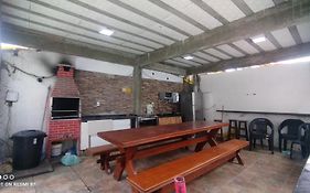 Casa 2 Quartos em Cabo Frio c / área Gourmet
